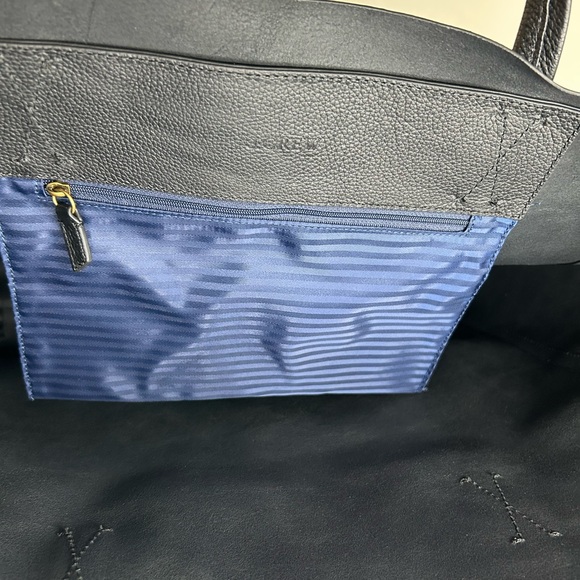 J Crew Pebbled Leather Large Carryall Tote- Black - Picture 7 of 8